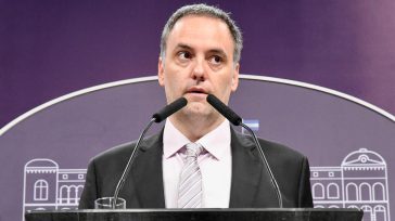 El Gobierno recurrirá a la Corte Suprema para defender el DNU