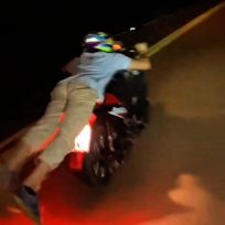 Dos motociclistas imprudentes, ponían en riesgo su vida y la de terceros