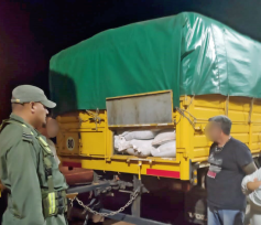 Gendarmería secuestró más de 118 toneladas de granos que provenían desde Córdoba y Santa Fé