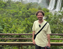 El youtuber mexicano Luisito Comunica se sorprendió de la facilidad con la que se puede ingresar al país