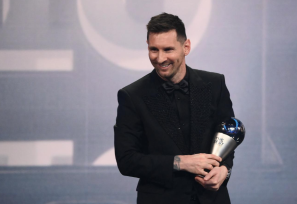 Messi gano el premio The Bets por tercera vez, tras desempatar con Erling Haaland