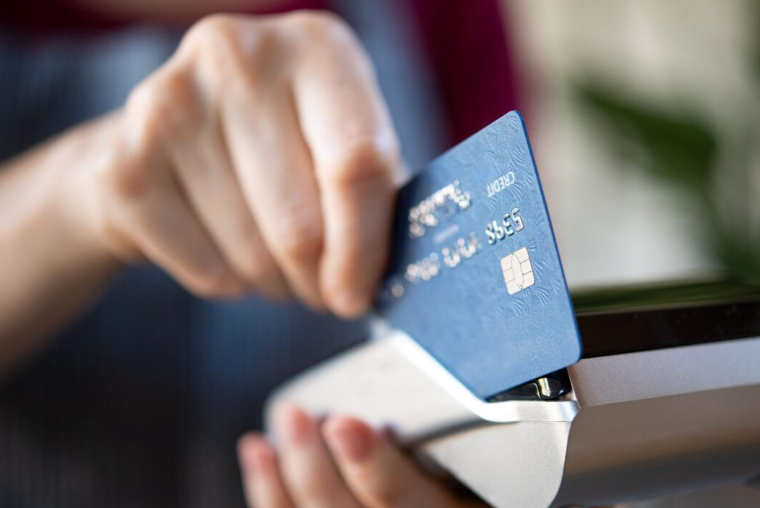 Subieron las tasas de intereses en las tarjetas de créditos