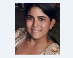 Policías y familias buscan el paradero de Angela Cadogan de 22 años, oriunda de Wanda