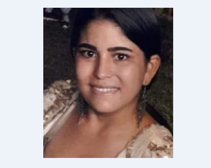 Policías y familias buscan el paradero de Angela Cadogan de 22 años, oriunda de Wanda