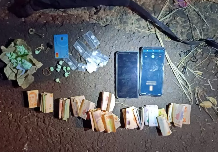 Gendarmería secuestró 126 dosis de cocaína