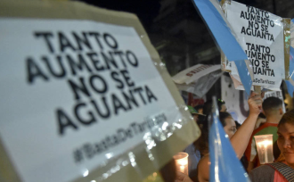 El país afronta un delicada situación ante los paros generales por mejoras salariales y la incorporación de empleados despedidos
