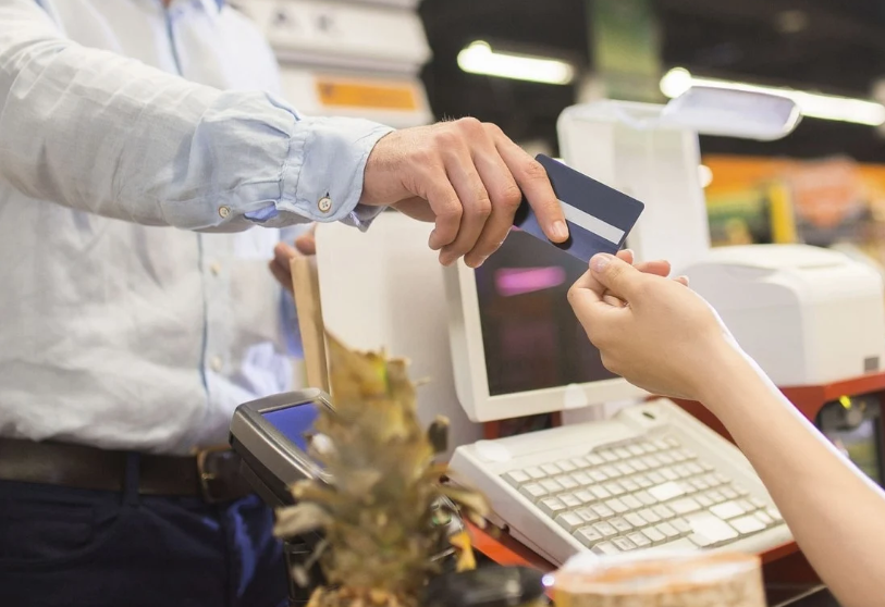 Empleados de Comercio cerraron nueva paritaria, el sueldo mínimo quedó en 658 mil pesos, entre básico y presentismo