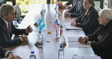 El FMI dijo al Gobierno de Milei que “es de vital importancia proteger a los más vulnerables”