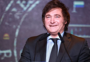 El Presidente estudia alternativas para gestionar sin el Congreso ni los gobernadores