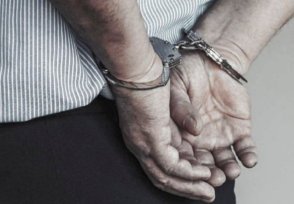 Abuso de su nieta bajo amenazas cuando tenia que cuidarla