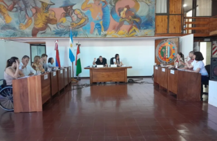 Concejales de Oberá firman convenio para el tratamiento de neumáticos y aceite vegetal usado