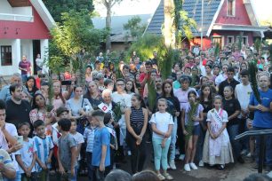 Gran participación de la población en la Misa y Bendición de Palmas del Viacrucis Viviente