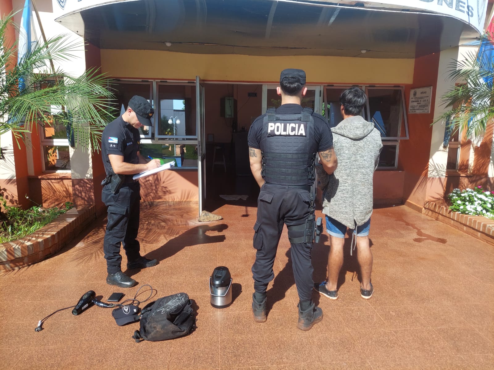 Oberá: Hurtó elementos de una vivienda, las cámaras de seguridad lo delataron y fue detenido por la policía