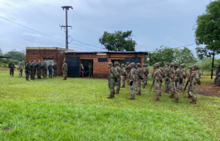 Policías brindaron un curso de operador brechero para integrantes del Ejército Argentino