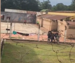 Enfrentamiento entre los internos y el Grupo de Intervención Penitenciaria a tiros, corridas y piedrazos en la Unidad de Menores de Posadas