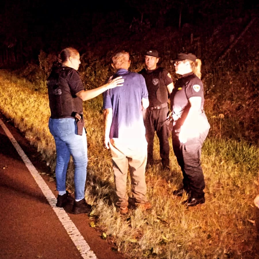 Rescataron a un agricultor de 76 años que se lesionó cosechando yerba durante la noche