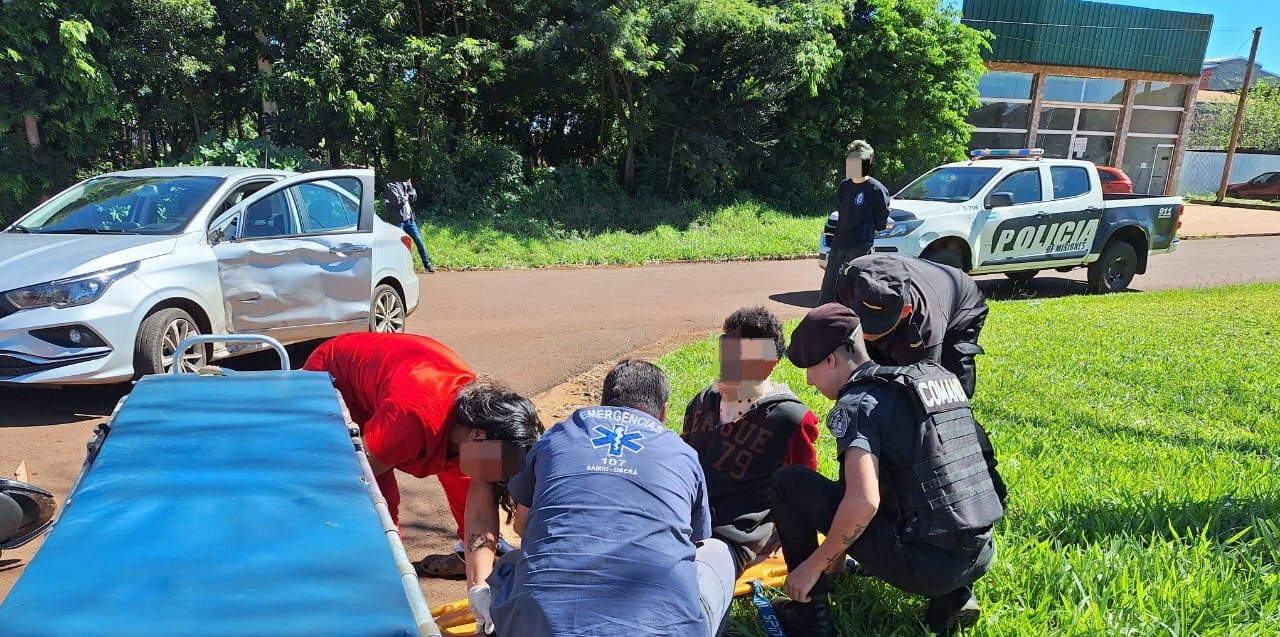 Motociclista resultó con lesiones leves tras colisionar contra un automóvil en Oberá