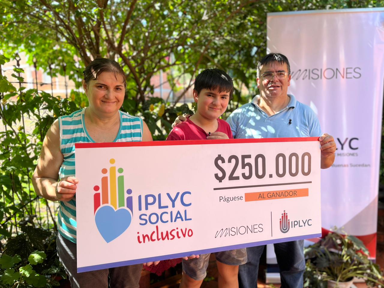 Un nuevo ganador del premio inclusivo, con ese dinero pagará su viaje de fin de curso