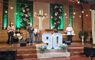La Iglesia Evangélica Bautista Elim cumplió 90 años