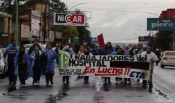 POSADAS: Trabajadores de Salud marchan pidiendo una acuerdo salarial que iguale la canasta básica