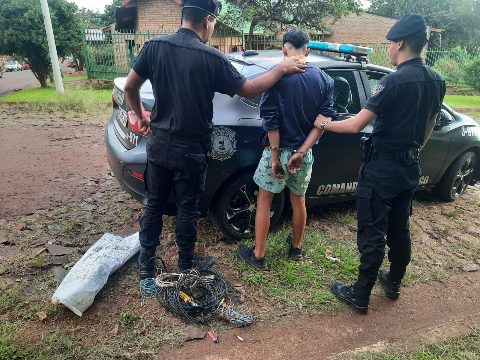 Oberá Conocido delincuente fue detenido por robar cables en una vivienda