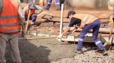 OBERÁ: Se realizan tareas de reconstrucción de baden en Villa Stemberg, desde calle Balcarce hasta calle Orcadas