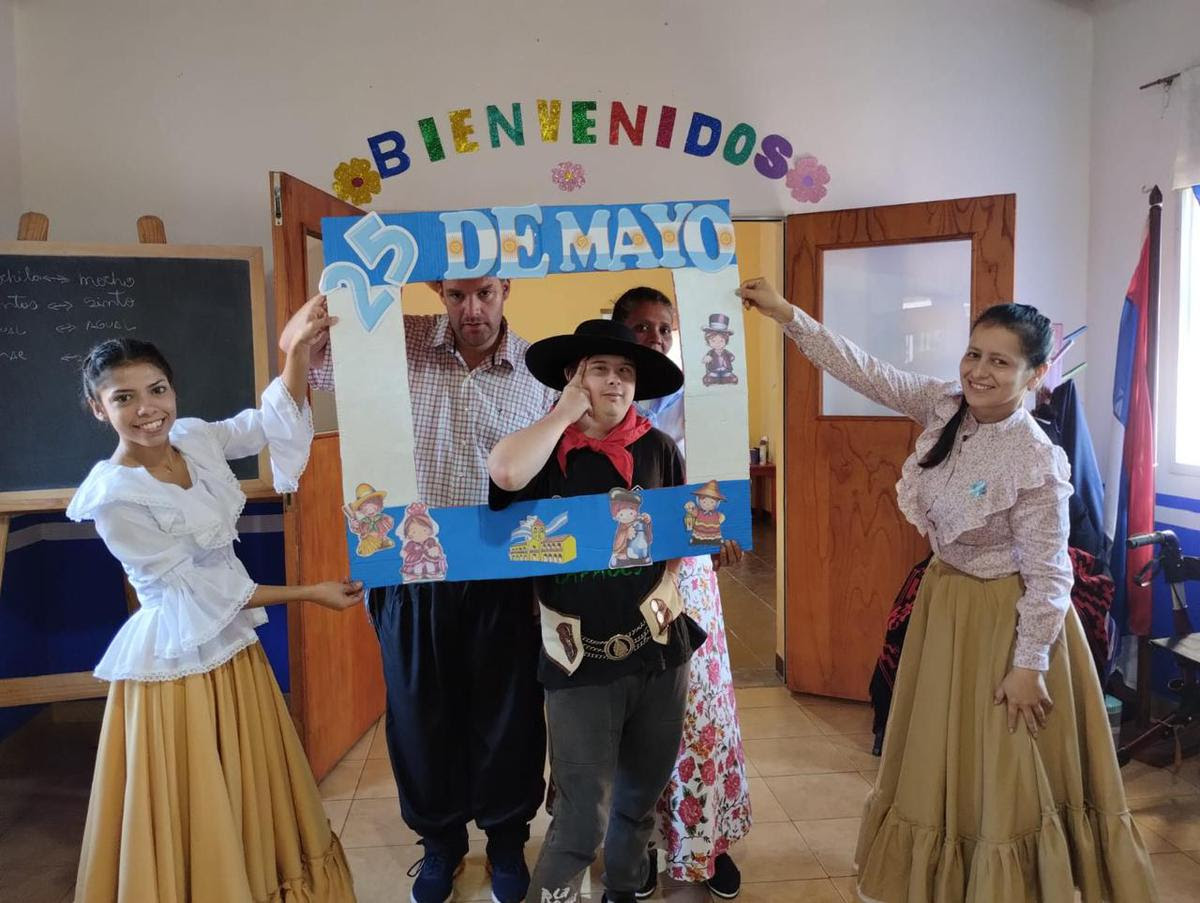 Festejos por la Semana de Mayo en el Centro de Día de Oberá