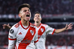 El Diablito Claudio Echeverri fue elegido como uno de los mejores futbolistas jóvenes del mundo