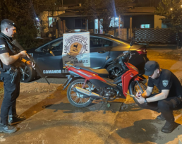 Agentes policiales hallaron una moto robada en Oberá