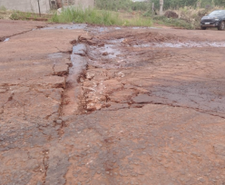 ATENCIÓN OBERÁ: Tramo vial en malas condiciones, obliga a conductores circular en contramano