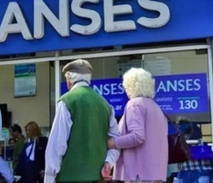 El Gobierno confirmó un aumento para los jubilados de Anses en julio