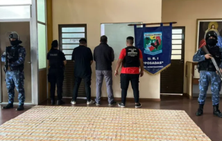 POSADAS: Se metió en la oficina de su ex patrón y le robo casi 4 millones de pesos, dos detenidos