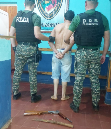 Un ronda de tragos termino con lesionados, un detenido y el secuestro de armas