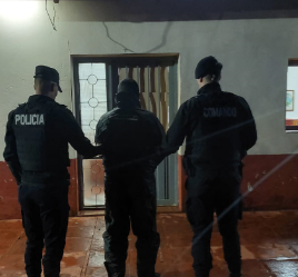 Detuvieron a un hombre que era parte del grupo que agredió a la policía y dañó patrulleros y en Campo Ramón