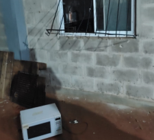 OBERÁ: Fue atrapado por la policía justo cuando salía de la casa que robo