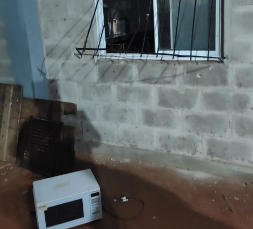 OBERÁ: Fue atrapado por la policía justo cuando salía de la casa que robo