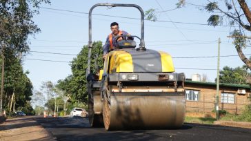 Se realizaron obras de pavimento sobre la calle Perito Moreno, desde Arrayanes hasta el Arroyo Mbotaby