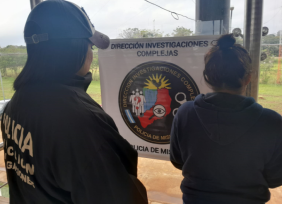 Concretaron una cita por chat y la mujer le robó hasta el perro