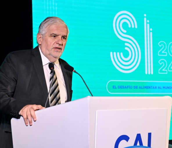 Fue despedido el secretario de Agricultura Fernando Vilella