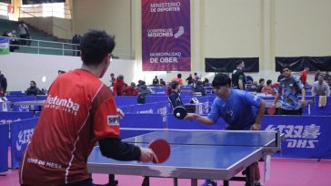 El Tenis de Mesa se adueñó del polideportivo Obereño, con visitantes de todas las provincias