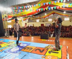 Gurises y sus mil y una maneras de divertir a las infancias