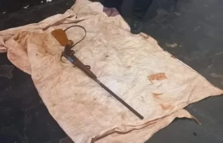 Fue liberado el jubilado de Cien Hectáreas que se defendido de su nieto, resultando en un disparo con escopeta