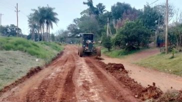 Obras públicas: Arreglos en caminos terrados, aprovechando el clima sin lluvias