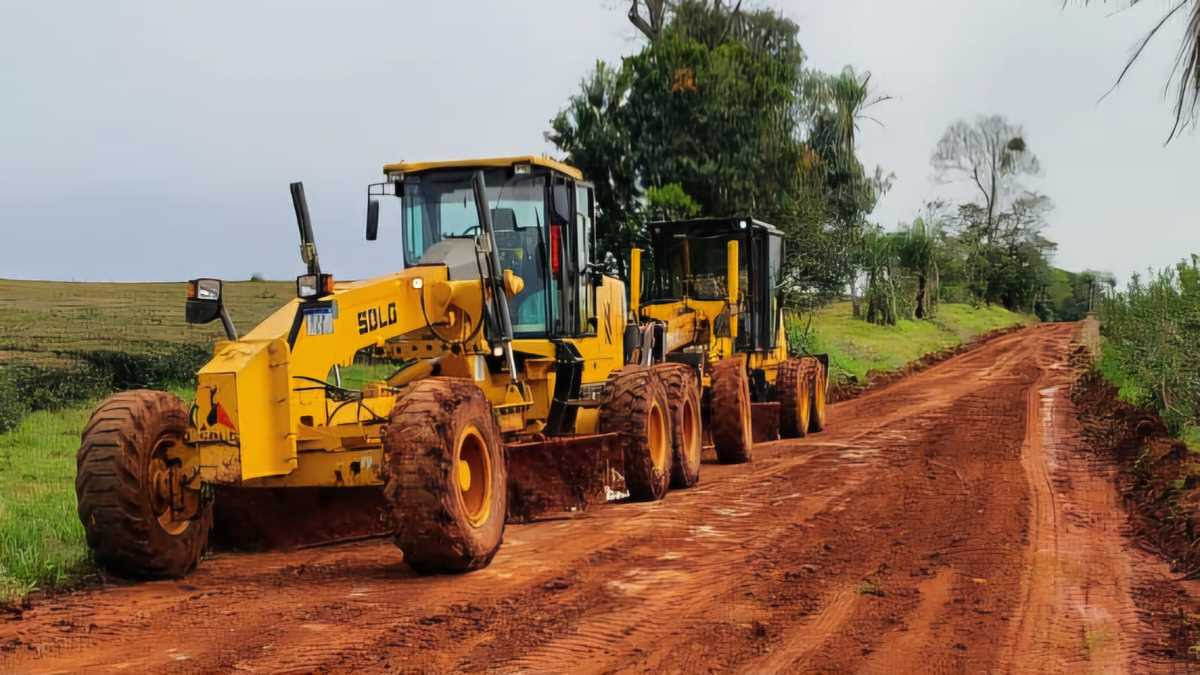 OBERÁ: Arreglos en los caminos límites con General Alvear y Campo Viera