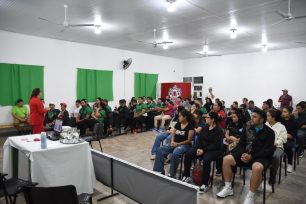 Presentaron el taller de formación deportiva sobre fútbol femenino en Oberá