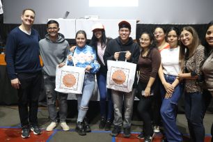 Chau Mosquito, el mosquitero social sigue creciendo en Oberá