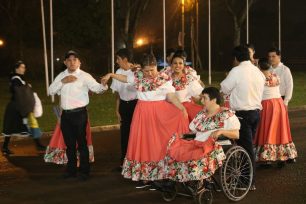 Espacio joven en la Fiesta del Inmigrante, una intervención del Departamento de Juventud