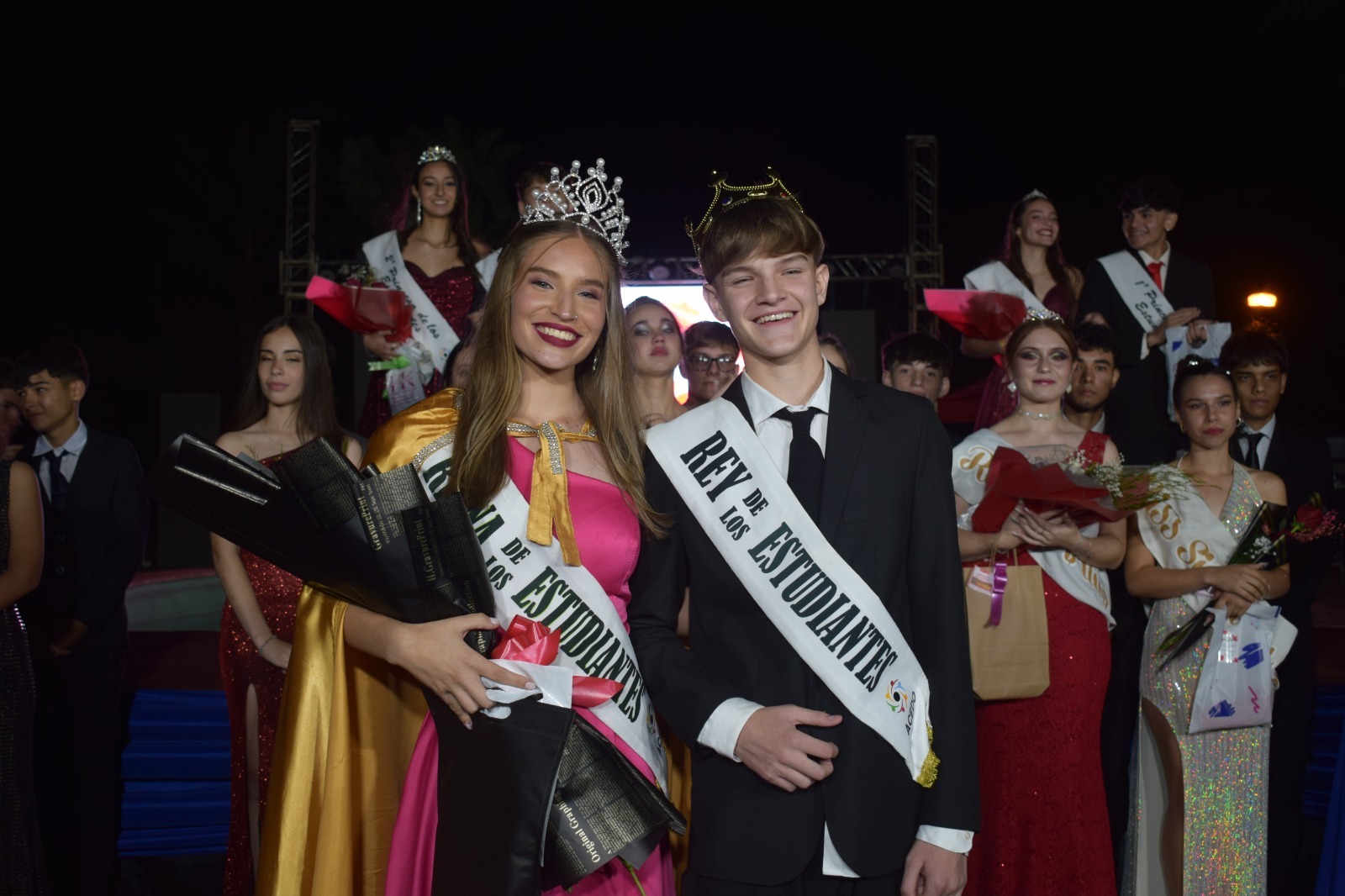Brisa Giménez y Dante Staudt son los nuevos reyes de los estudiantes de Oberá