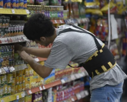 Empleados de comercio con aumento en diciembre