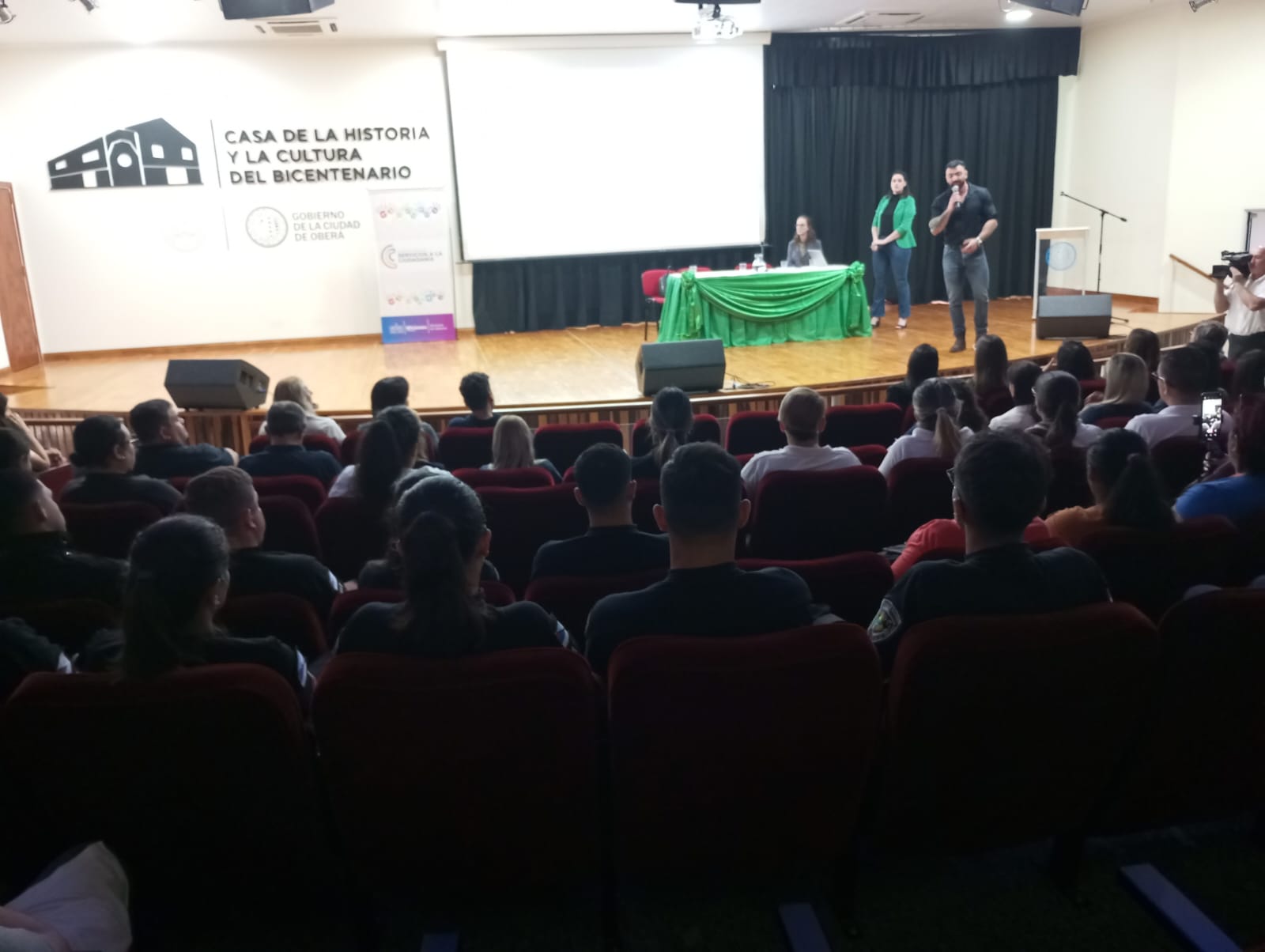 Policías se capacitaron en materia de Abordaje y Prevención de la Violencia y Abuso Intrafamiliar Infantil